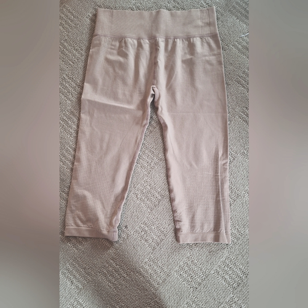 Fashion nova leggings